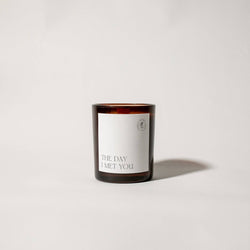 THE DAY I MET YOU: PEACH / ACACIA HONEY / PATCHOULI / CASSIS AMBER CANDLE 200G