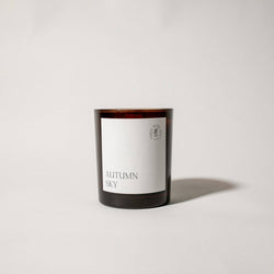 AUTUMN SKY: GARDENIA / BLACK CURRANT / YLANG-YLANG / PATCHOULI / TRUFFLE / WHITE MUSK AMBER CANDLE 200G