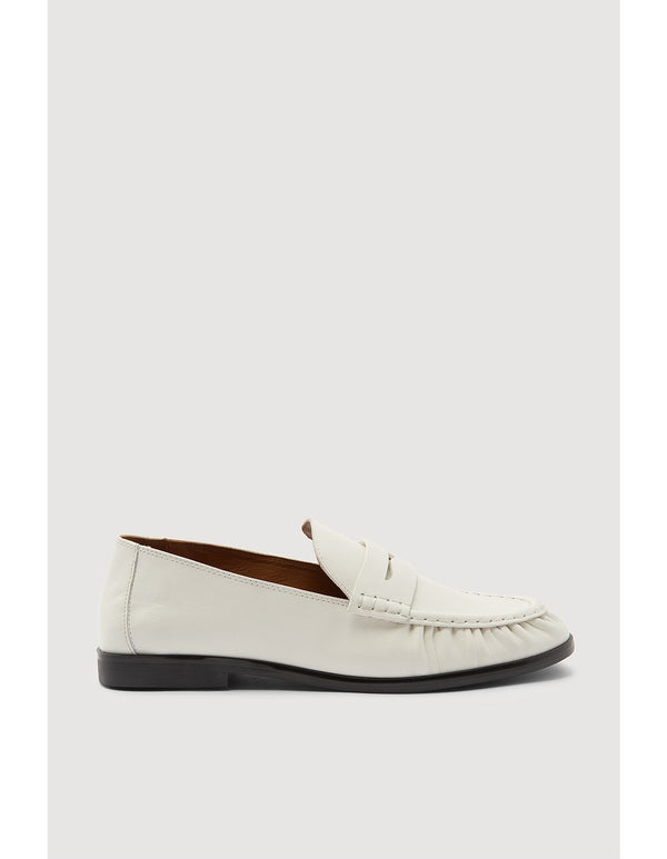 Avenue leather loafer- cream