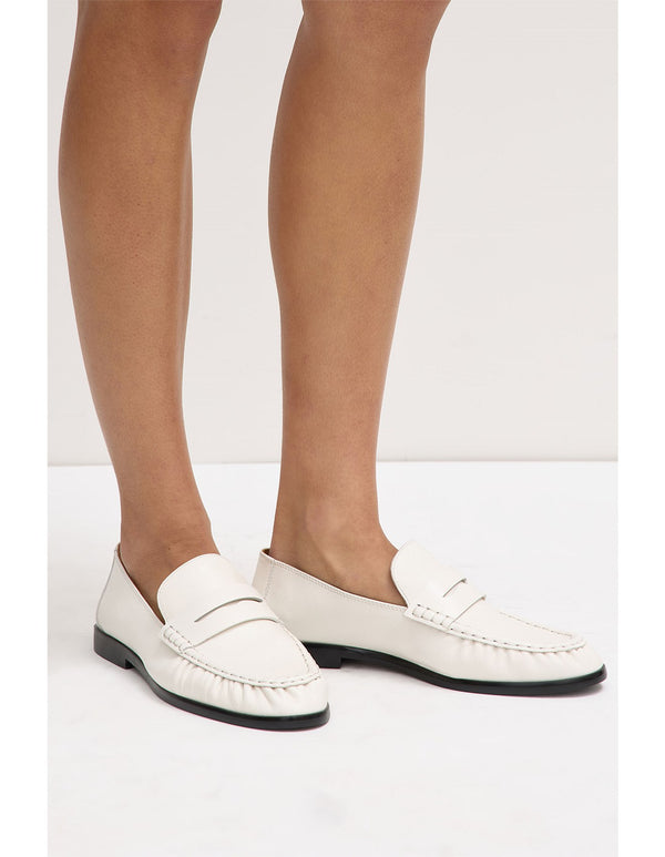 Avenue leather loafer- cream