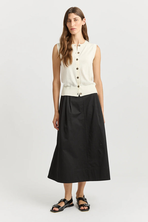 Fine  button tank-white