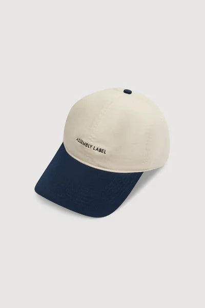 Contrast cap- ecru/true navy