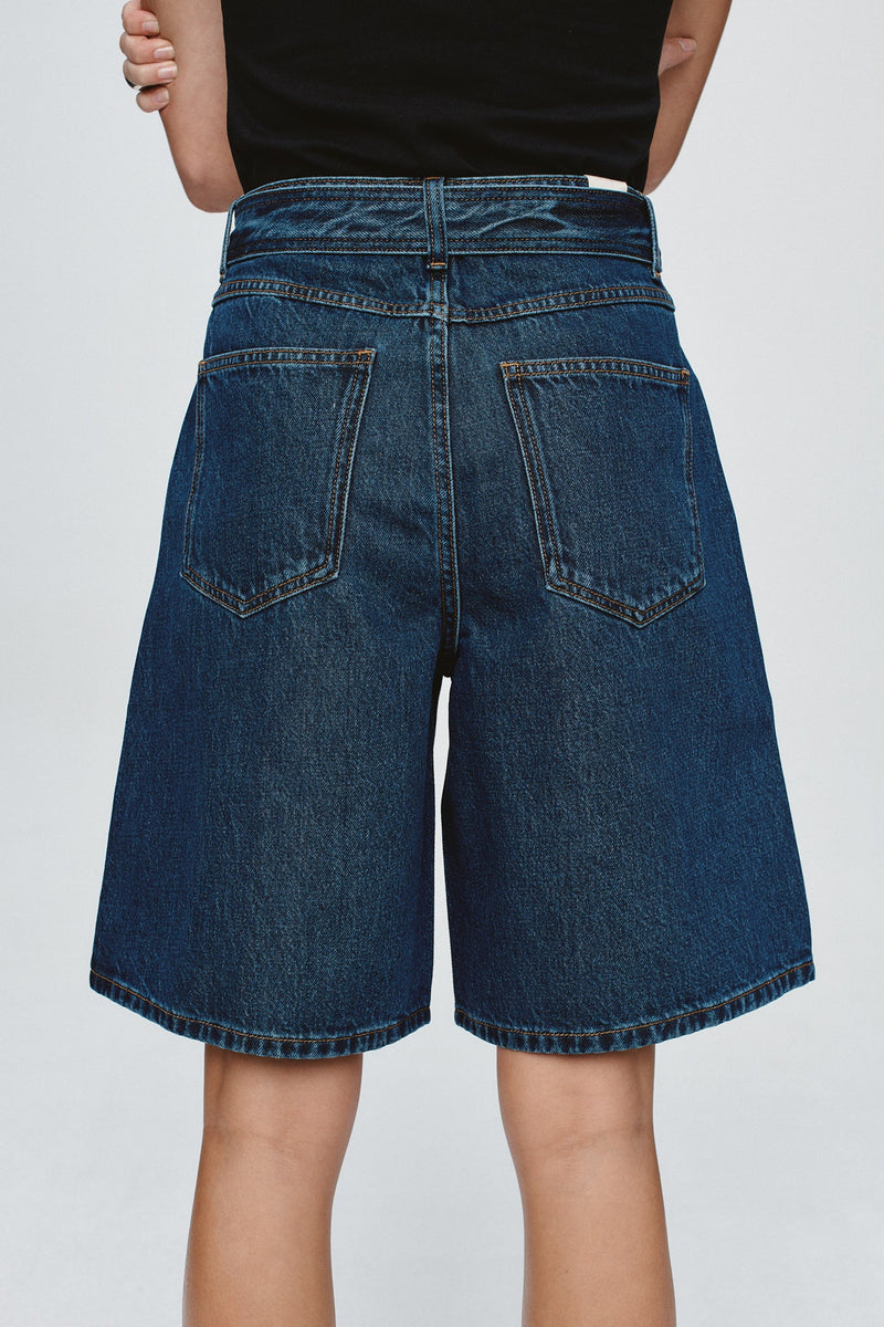 Belted jean short- classic blue