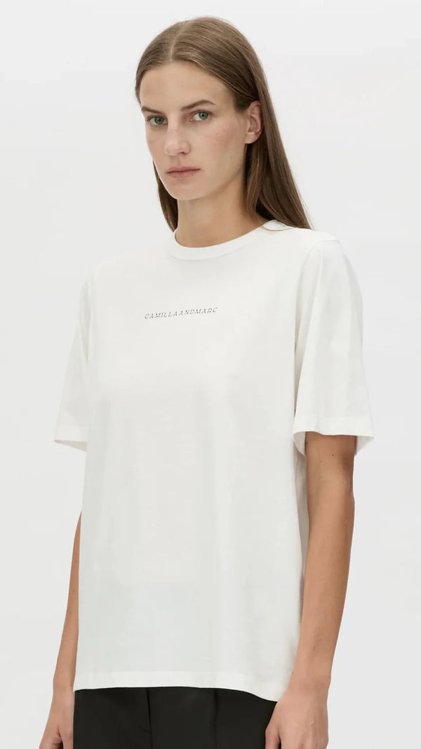 Suvero logo tee- soft white
