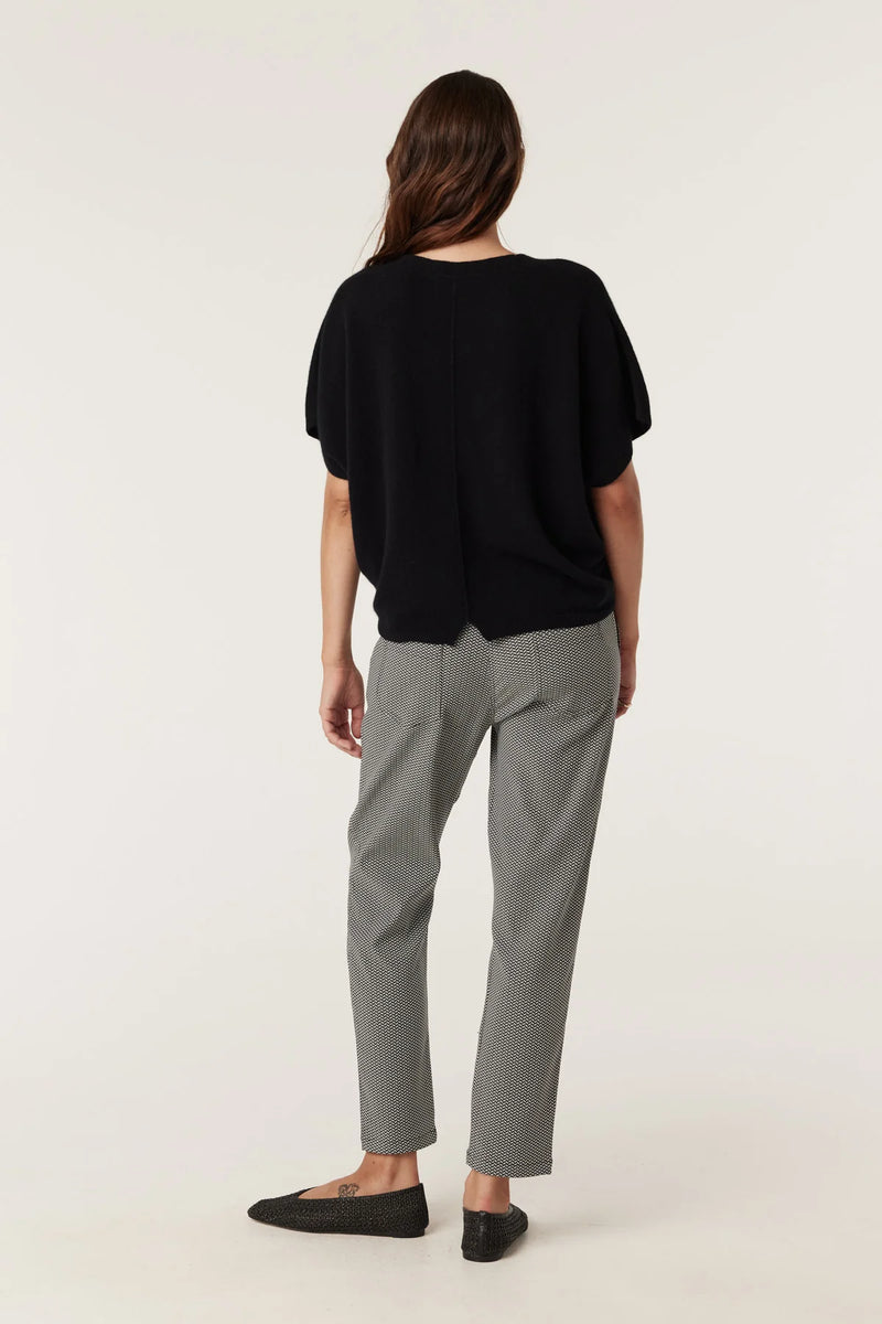 Zoe jogger- mono chevron
