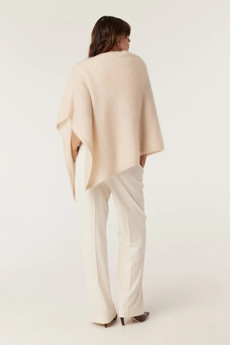 Brushed pure cashmere poncho-fawn
