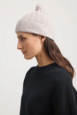Pom Pom beanie-light oat