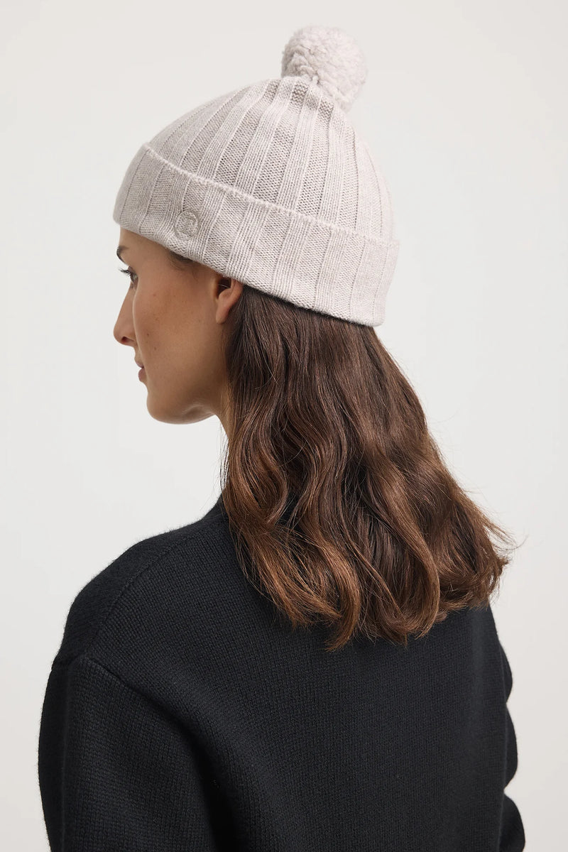 Pom Pom beanie-light oat