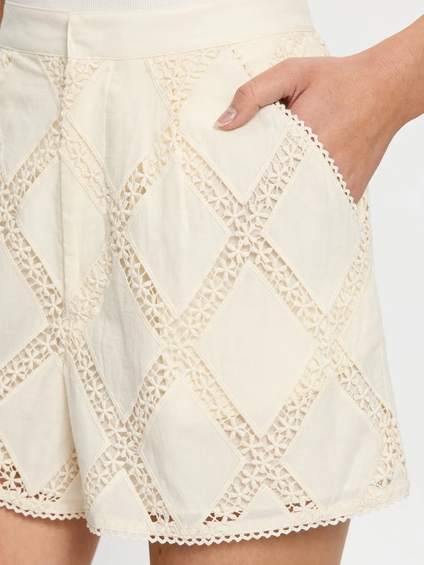 Izzy Short- Cream