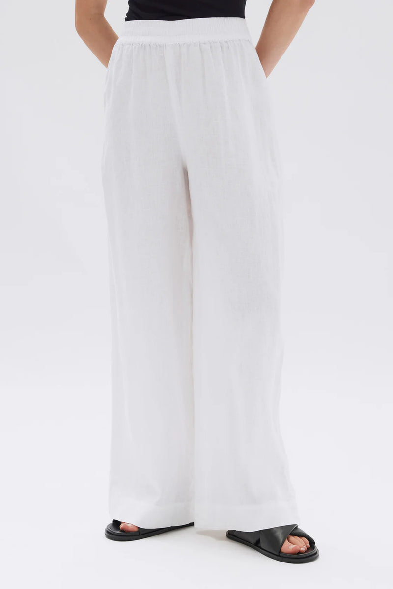 Nilsa Pant- White