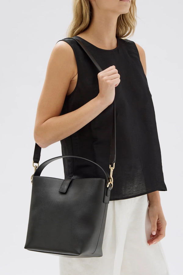 Penny bucket bag black