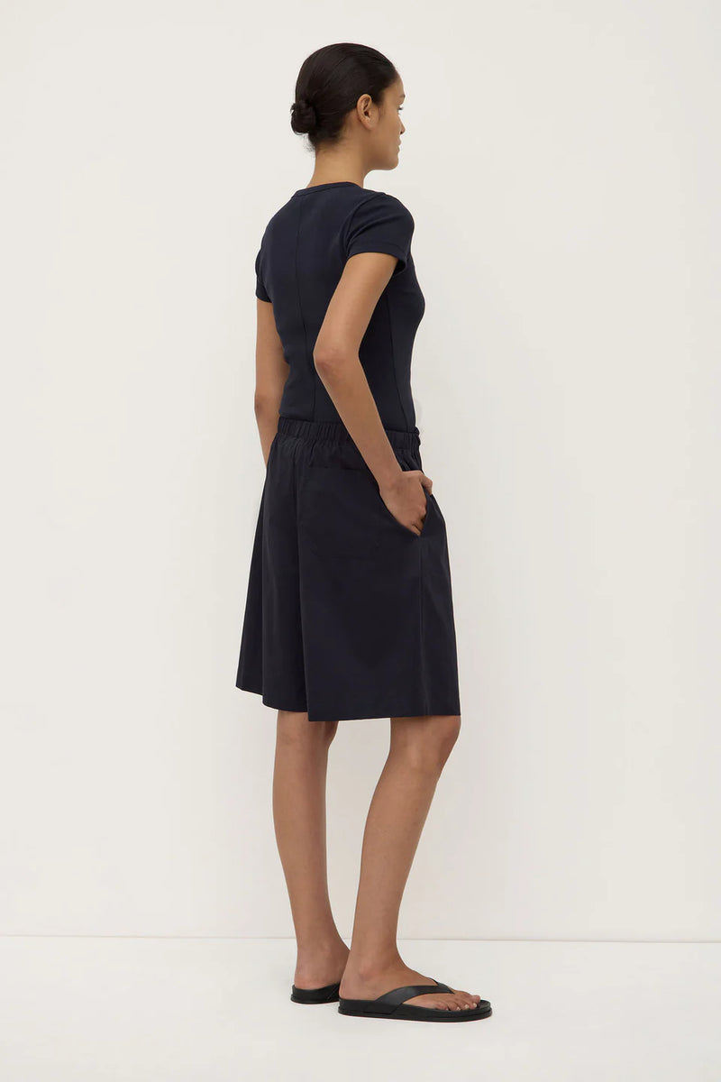 Riley poplin short- true navy