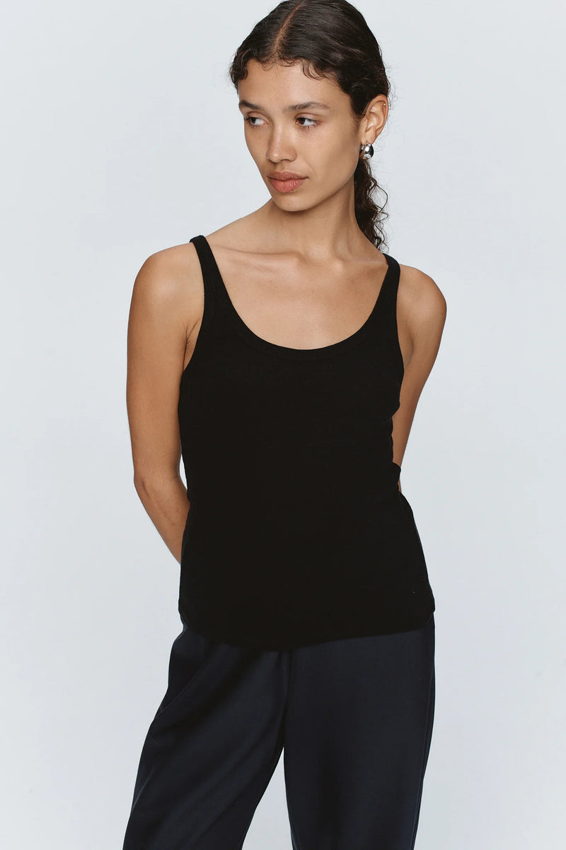 Sena singlet- black