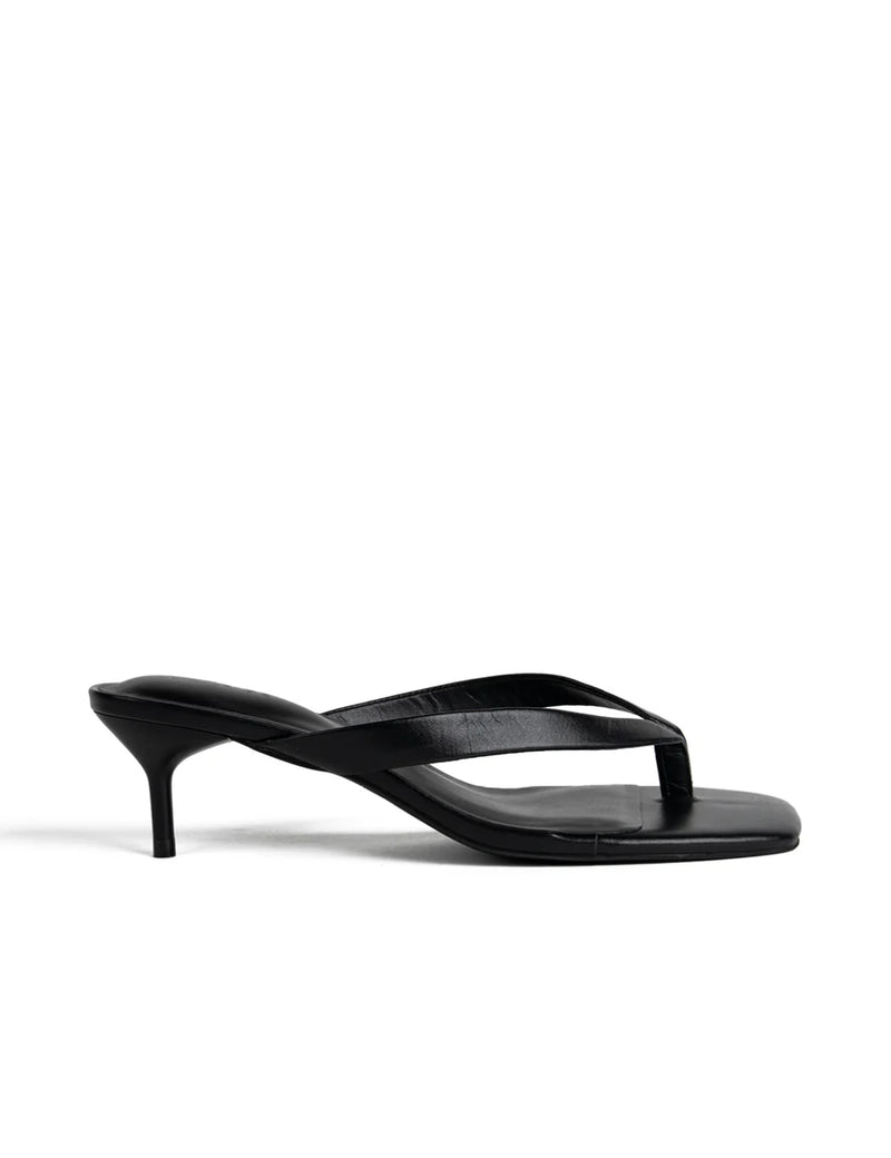 Thong heel- black