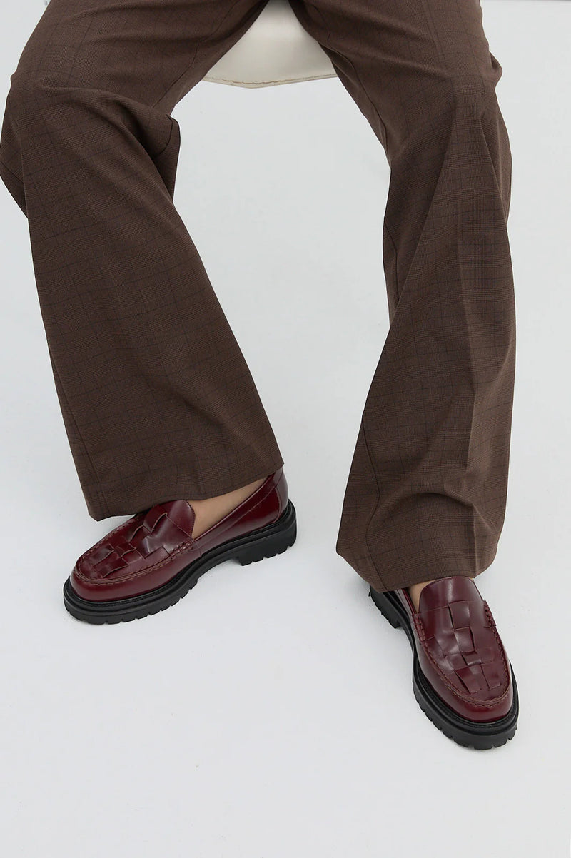 Zoe loafer- umber