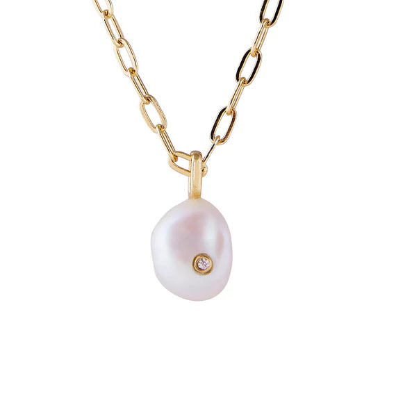 Freshwater pearl necklace