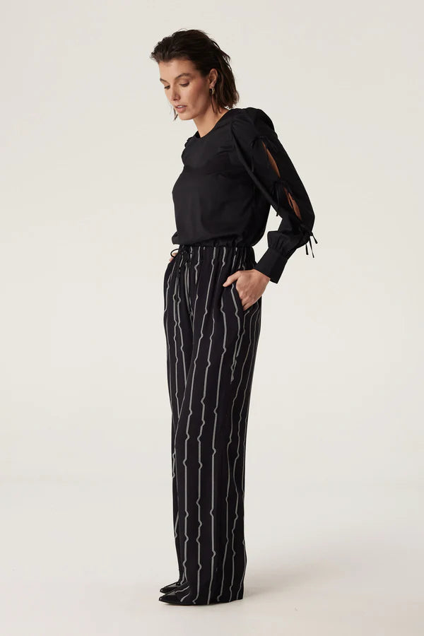 Allegra Pant