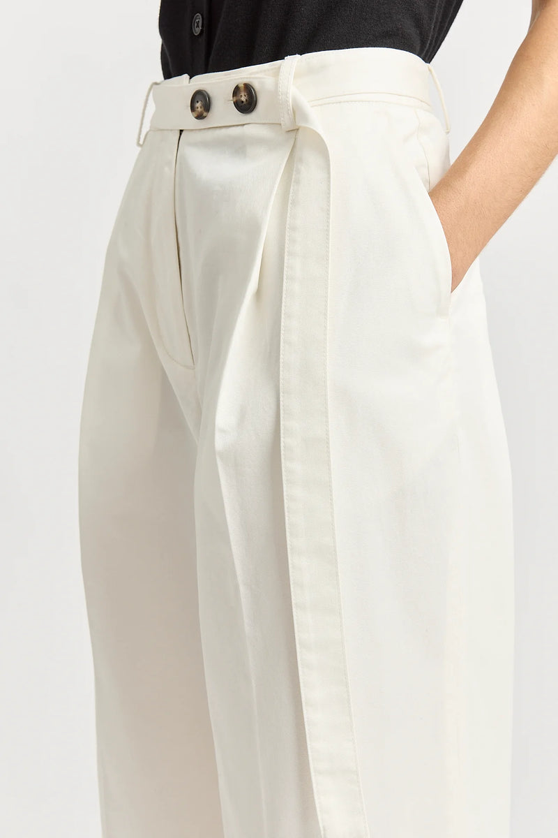 Belted cotton pant- white