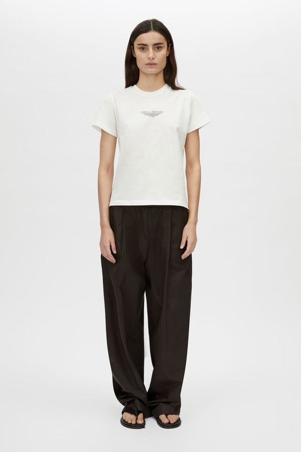 Janice neat fit logo tee-white