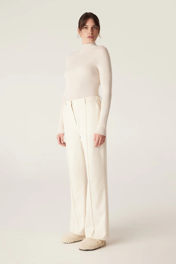 Superfine Merino Turtle Neck - Ecru