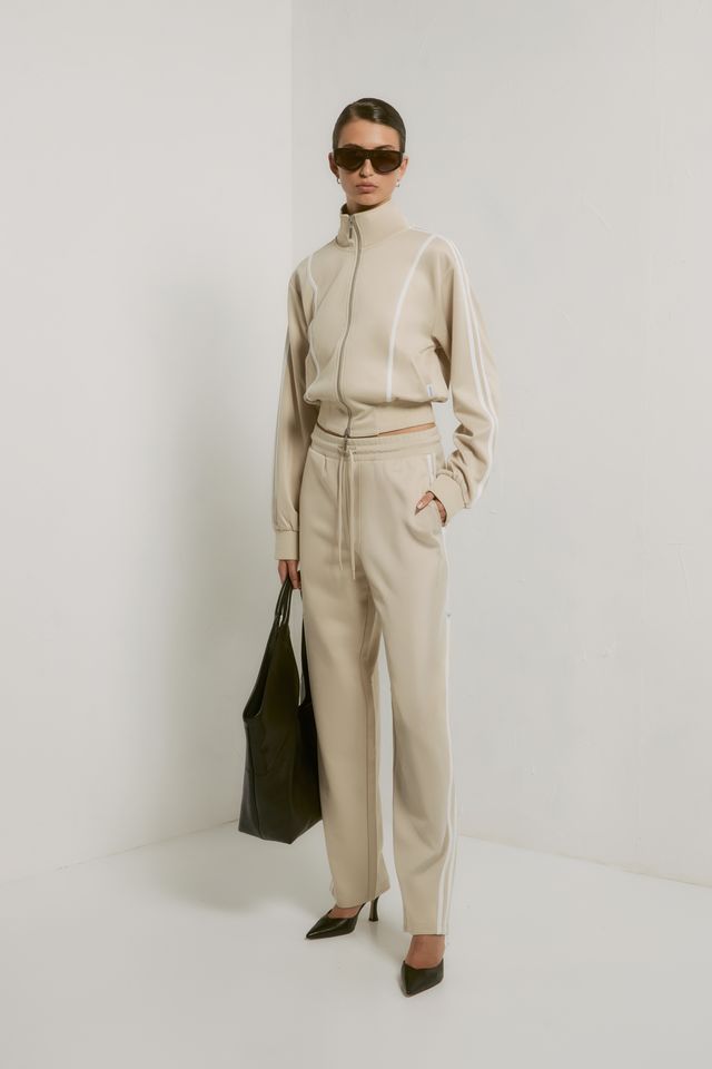 Kinetic pant-almond